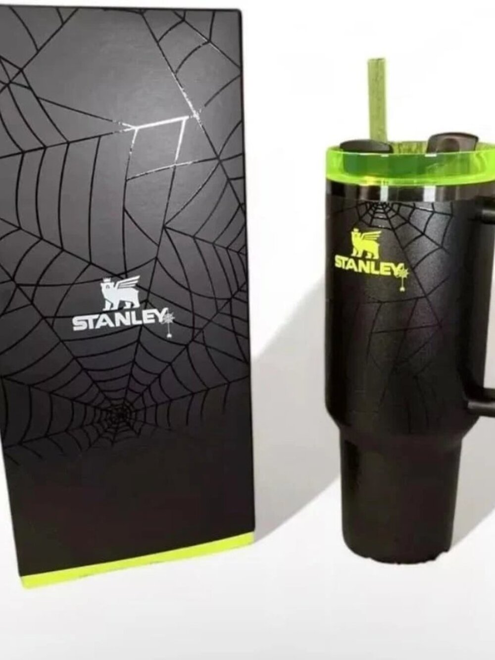 "Stanley Halloween Web Glow Quencher H2.0 FlowState 40oz Tumbler Limited Edition